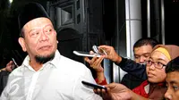 Ketua Umum PSSI La Nyalla Mahmud Matalitti usai deklarasi pernyataan sikap, di kantor PSSI, Senayan, Jakarta, Kamis (25/6/2015). (Liputan6.com/Yoppy Renato)