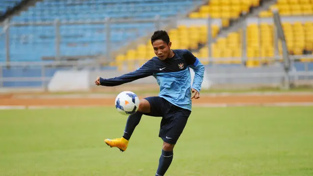 Evan Dimas