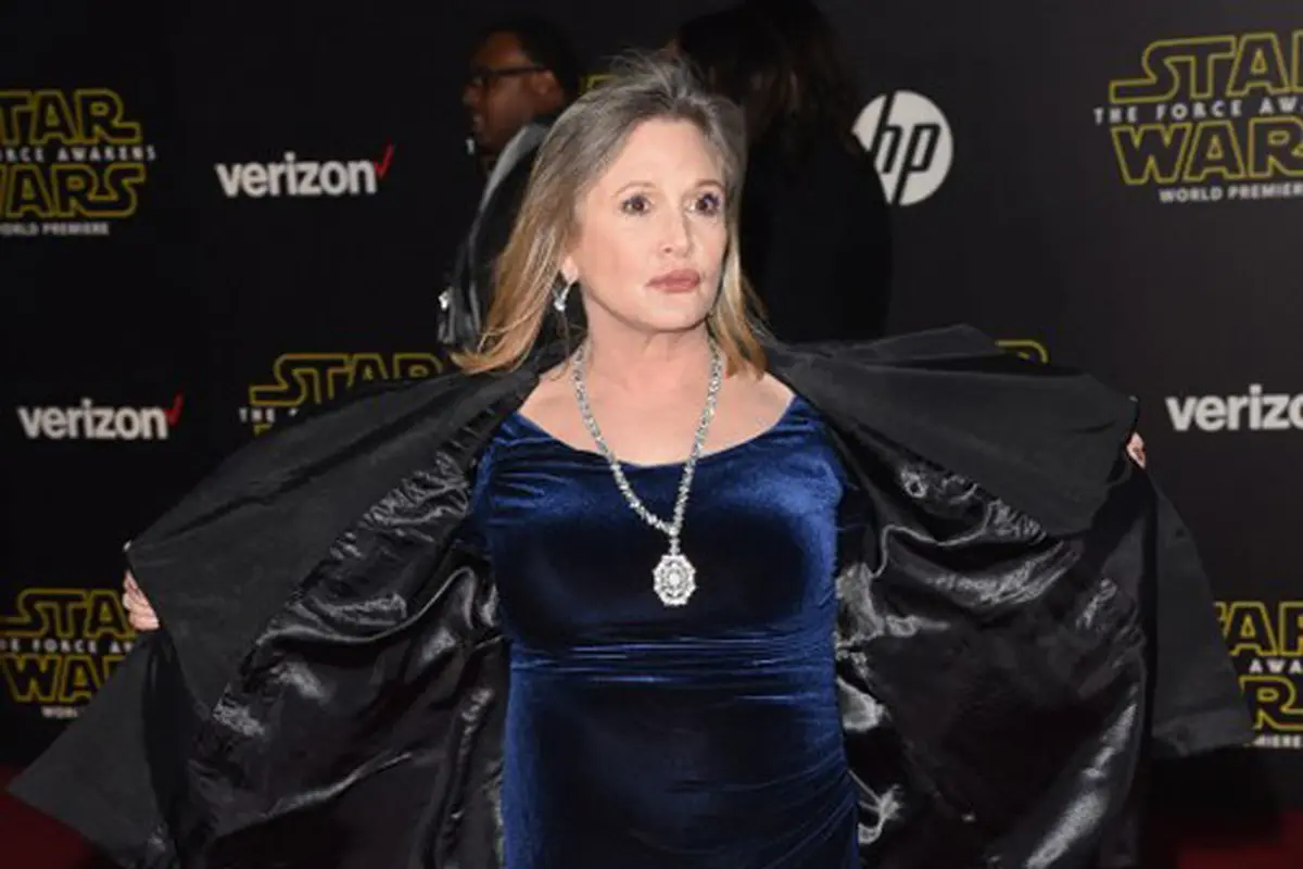 [Bintang] Carrie Fisher