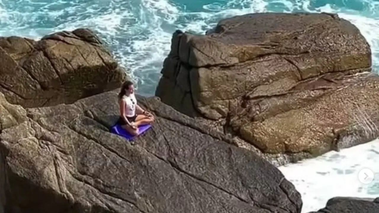 Aktris Rusia Tewas Tersapu Ombak Besar Saat Yoga di Pantai Koh Samui Thailand Jelang Menikah