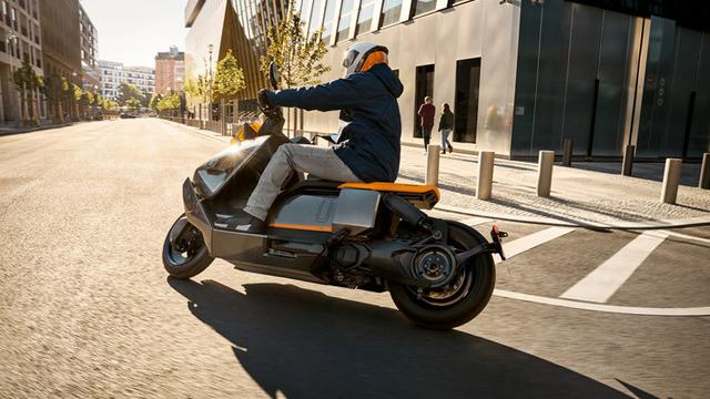 BMW CE 04 hadir dengan tenaga 42 tk