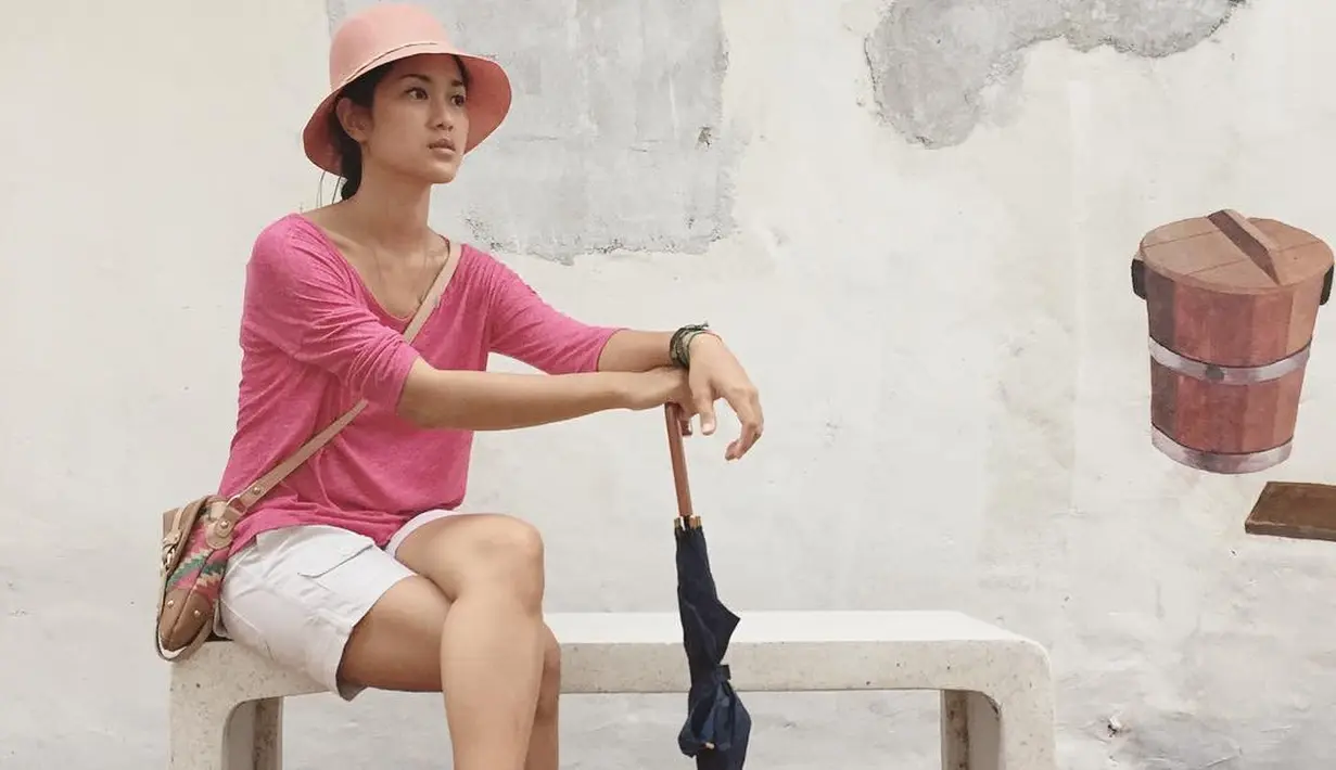 Selain jago akting, aktris Prisia Nasution juga memiliki hobi berolahraga yang sifatnya menantang. Namun sebagai seorang wanita, Prisia tetap memperhatikan penampilannya agar tetap terlihat cantik. (Instagram/prisia)