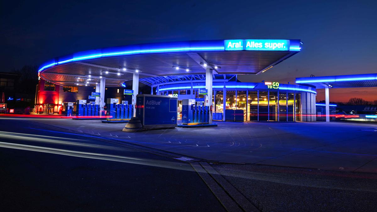 Harga Minyak Dunia Hari Ini Tembus USD 110, Tertinggi sejak 2022