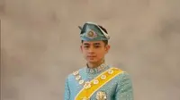 Tengku Hassanal yang baru dilantik menjadi Putra Mahkota Pahang. (dok. Instagram @this.7/https://www.instagram.com/p/BtNe36bHi0W/Esther Novita Inochi)