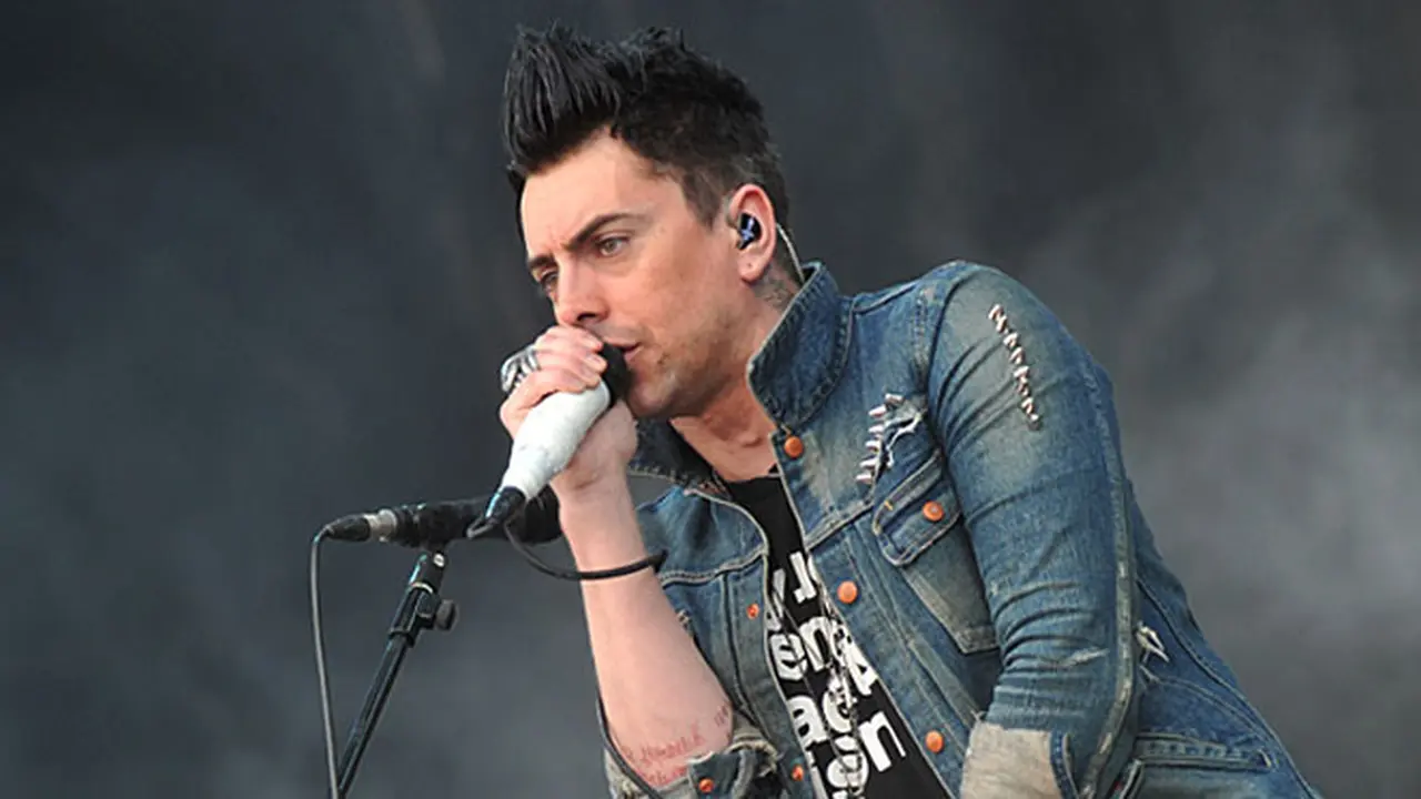 ian-watkins-131127b.jpg