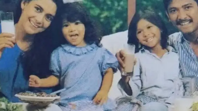 6 Potret Lawas Keluarga Mirdad, Penuh Kehangatan Sedari Dulu