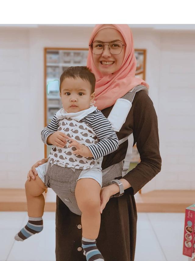 Jarang Muncul di Layar Kaca, Ini 7 Potret Terbaru Revalina S Temat