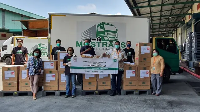 Satgas Covid-19 PP IAI Selasa (7/4) mendistribusikan bantuan ke 34 Pengurus Daerah IAI di seluruh Indonesia.