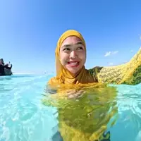 Ria Ricis bicara di dalam air (TikTok/riaricis)