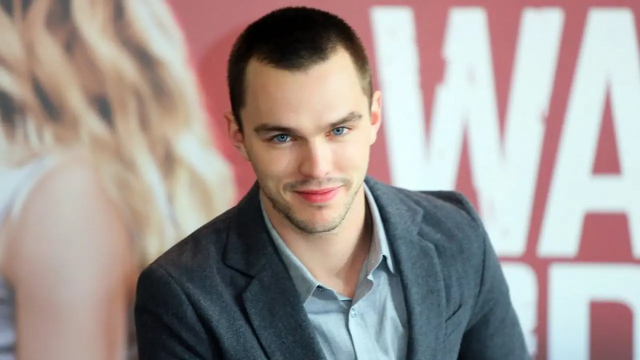  Nicholas Hoult