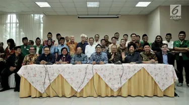 Sejumlah tokoh lintas agama menyatakan sikap atas aksi penembakan masjid di Selandia Baru di Jakarta, Rabu (20/3). Para tokoh menyatakan kesedihan mendalam kepada para korban penembakan. (Liputan6.com/Iqbal Nugroho)