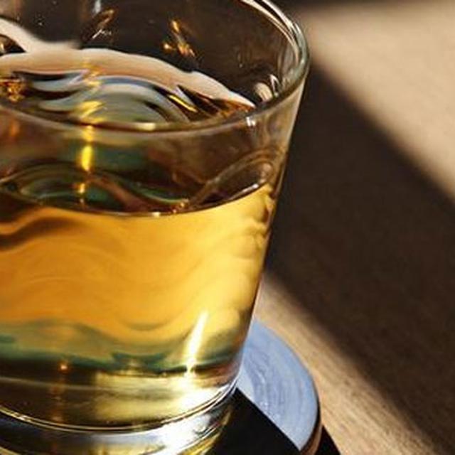 20 Tahun Wanita 63 Tahun Ini Minum Air Kencingnya Sendiri