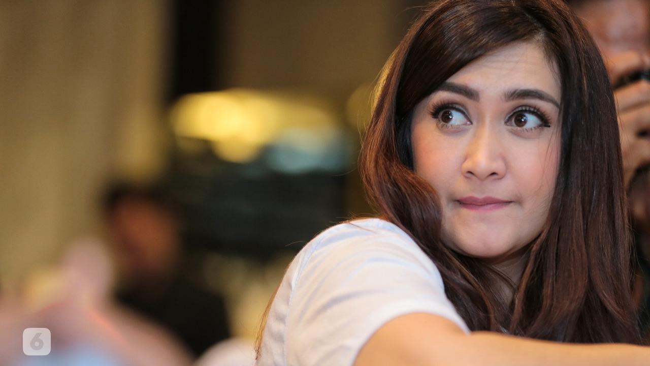 [Bintang] Nafa Urbach