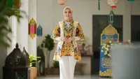 7 Padu Padan Model Celana Panjang Wanita Warna Putih untuk Lebaran 2026