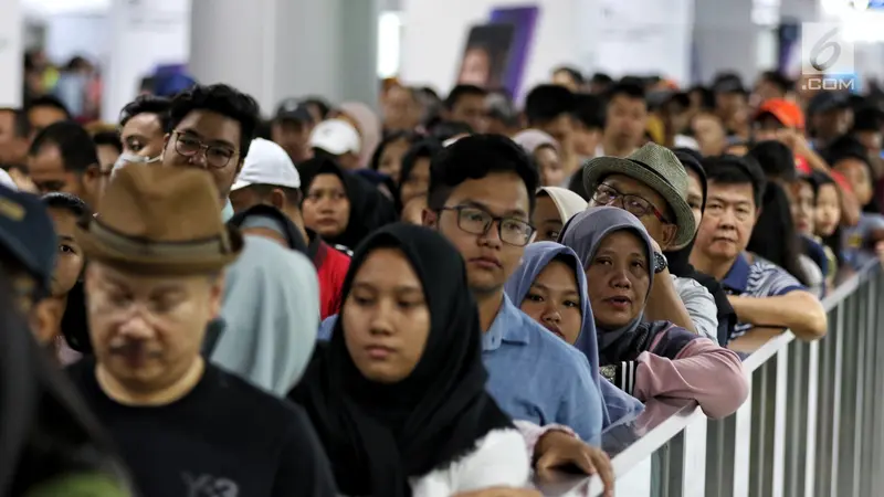 Naik Kereta MRT Selama Libur Lebaran