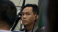 Pinjam Uang Istri hingga Pakai Dana Sekolah Anak untuk Setor ke Bupati Cilacap