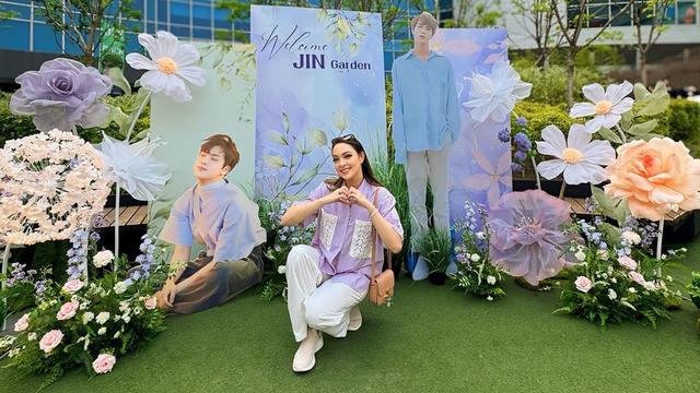 Potret Reisa Broto Asmoro Nonton FESTA 2024 di Seoul, Sambut Jin BTS Pulang Wamil