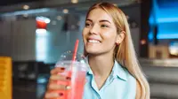 5 Minuman Ini Bisa Bikin Kamu Lepas dari Stres Sesaat Akibat Padatnya Aktivitas Sehari-hari