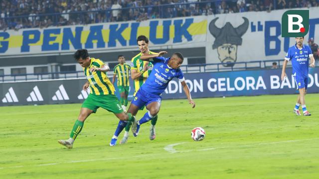 Foto: Berguninho Pemecah Kebuntuan Persib Bandung saat Jamu PSBS Biak di BRI Super League 2025/2026