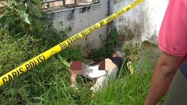 Abu Saila yang ditemukan tewas di dalam selokan, usai dibunuh pelaku.(Liputan6.com/Ahmad Akbar Fua)