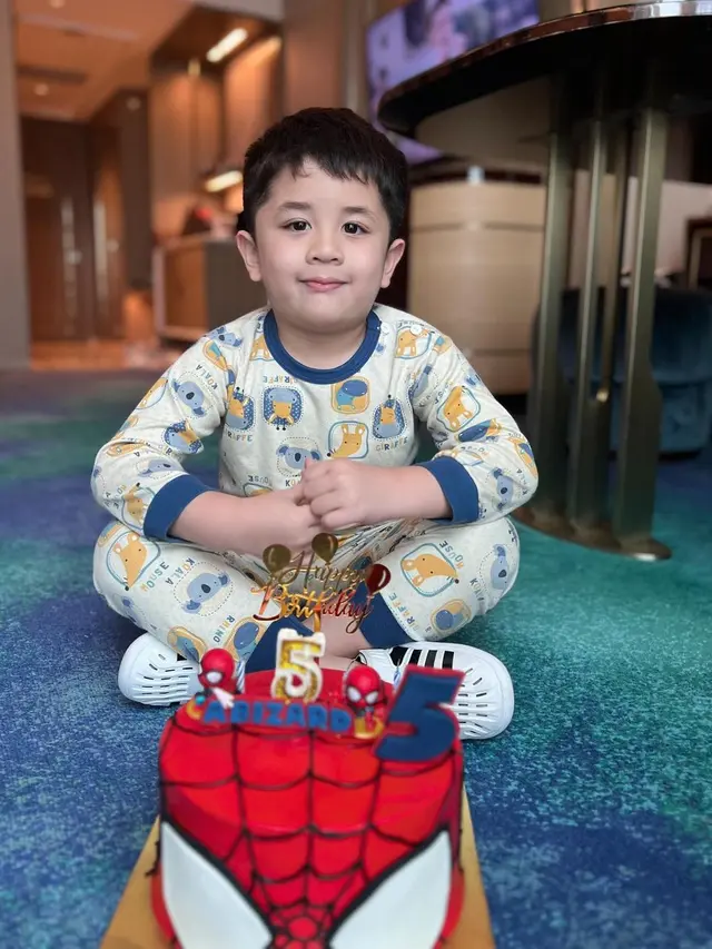 Foto-foto Abizard Kavin Suseno Anak Selvi Kitty dan Rangga Ilham yang Makin Ganteng