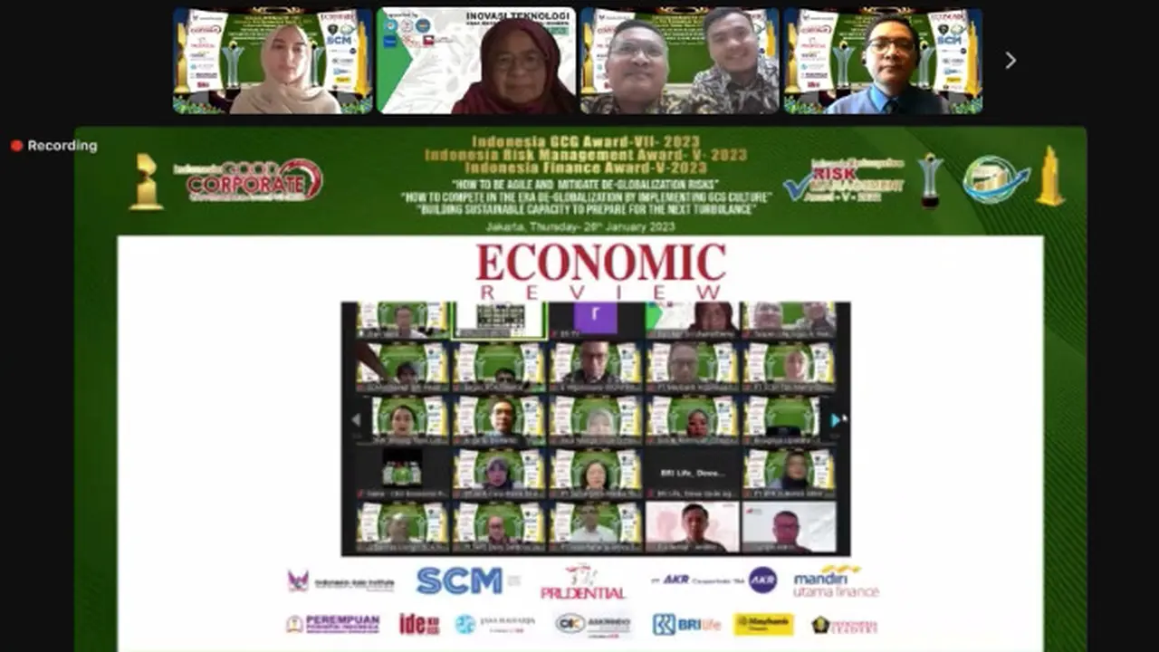 Majalah Economic Review menggelar tiga penghargaan pada Kamis, 26 Januari 2023. (Foto: tangkapan layar/Pipit I.R)