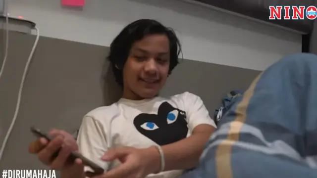 7 Momen Anak Uya Kuya Prank Tatto ke Orang Tuanya, Astrid Kuya Sampai Menangis