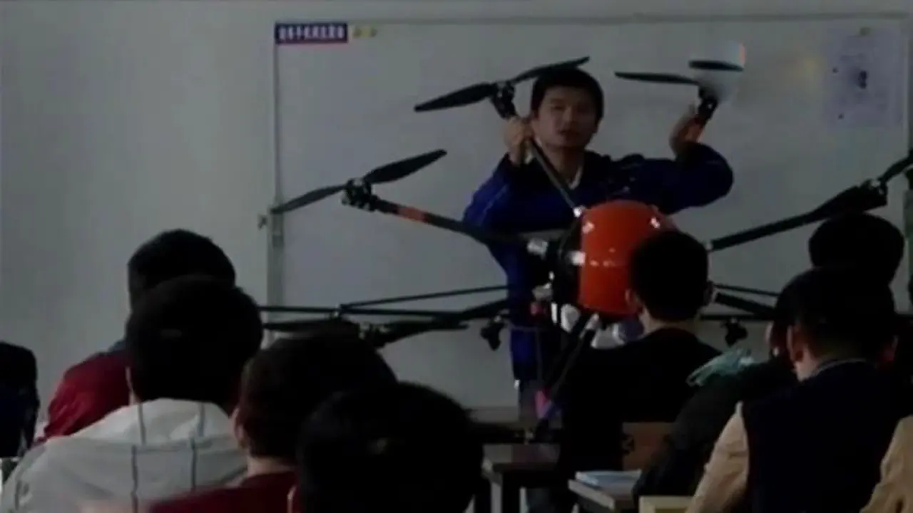 20151104-Sekolah Drone-Tiongkok