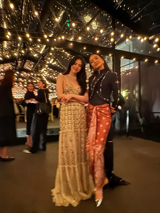 <p>Ada juga kebersamaannya bersama aktris top asal Korea Selatan, Han So Hee.(Foto: Instagram/ ralineshah)</p>