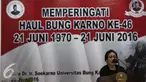 Rachmawati Soekarnoputri memberikan paparan dalam memperingati Haul Bung Karno ke-46 di Jakarta, Senin (20/6). Dengan Haul tersebut diharapkan Bangsa Indonesia bisa menggali warisan pemikirannya. (Liputan6.com/Faizal Fanani)