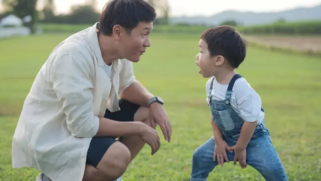 7 Tips Menjadi Ayah yang Bijak untuk Anak Laki-Laki