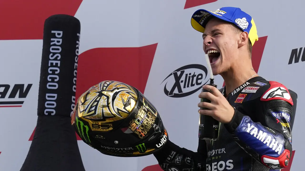 FOTO: Fabio Quartararo Pastikan Titel Juara Dunia MotoGP 2021