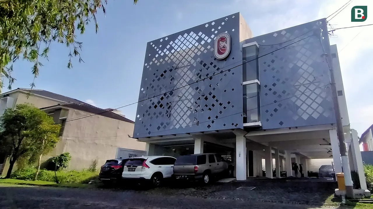 Juragan Boarding House, Mes Arema FC