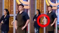 Viral Penampakan Tangan Misterius di Studio MasterChef Indonesia, Bikin Merinding (Sumber: Twitter/@digimonbaik)