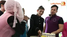 Di antara Saipul dan Indah memang tidak ada status pacar. Namun kemesraan di antara mereka kerap tertangkap kamera (Liputan6.com/Rini Suhartini)