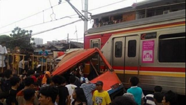 KRL vs Metro Mini
