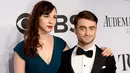 Daniel Radcliffe dan Erin Darke telah menjalin hubungan sejak tahun 2012 dan di pertengahan 2014 Daniel sempat melamar Erin, tetapi mendapat penolakan dari ayah Erin. (AFP/Bintang.com)