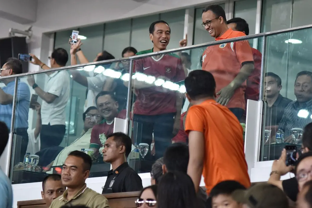 Anies dan Jokowi di Laga Final Piala Presiden