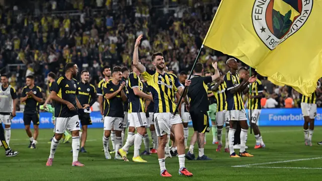 Foto: Epic Comeback! Fenerbahce Melaju ke Babak Play Off Liga Champions 2025/2026