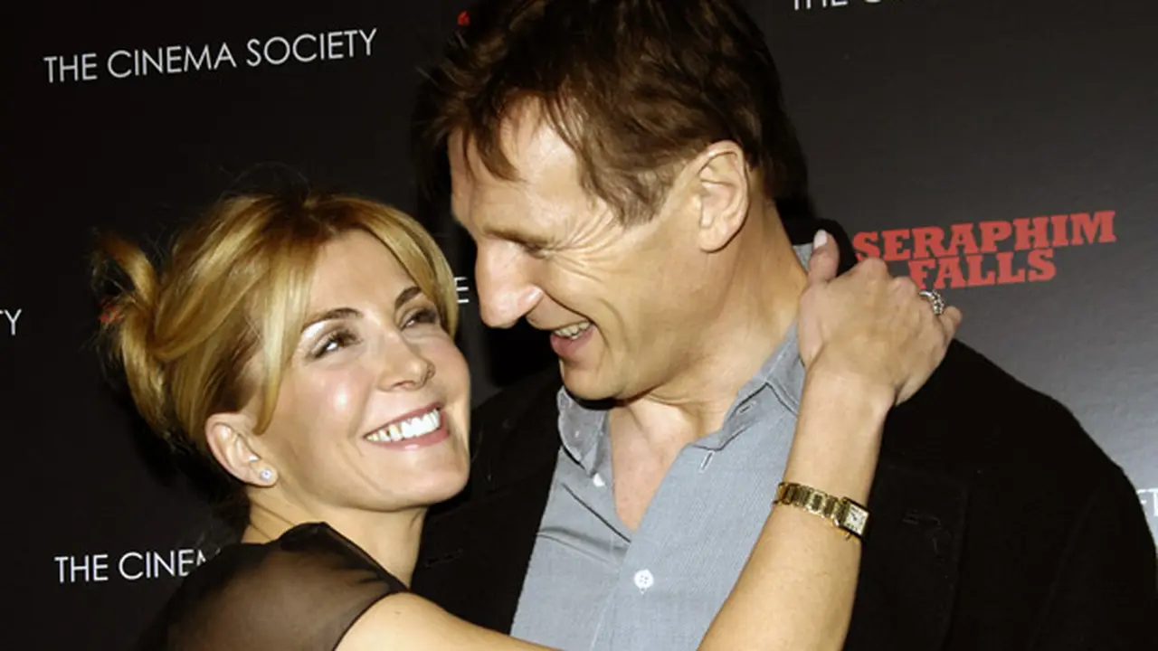 Liam Neeson Tolak Peran James Bond