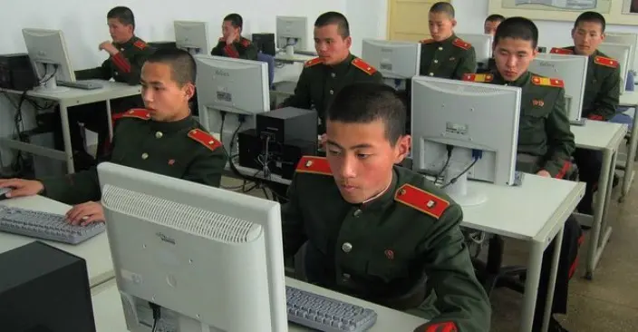 Kesatuan perang siber Korea Utara. (Sumber Korean Central News Agency)