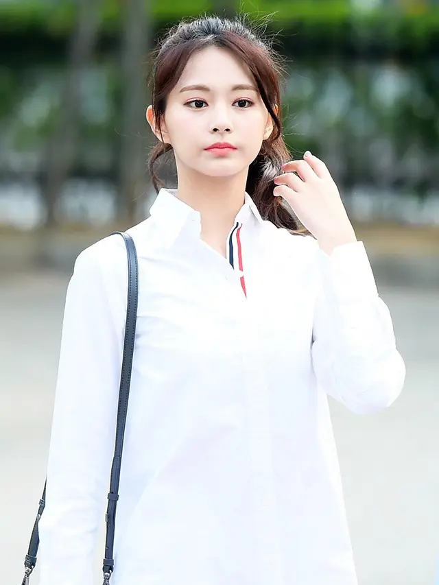 [Bintang] Punya Kepribadian Tertutup, Tzuyu TWICE Mengaku Senang