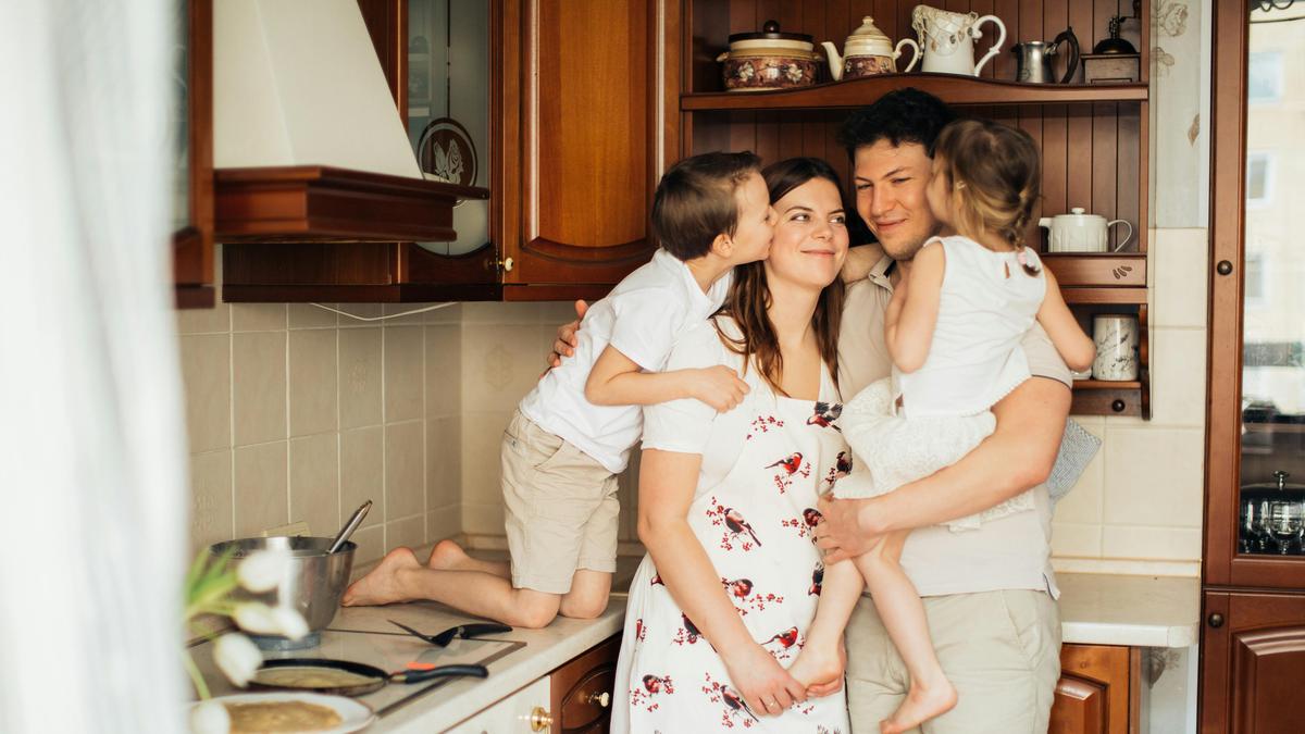 Mengenal Lebih Dekat Peran dan Manfaat Foster Parents
