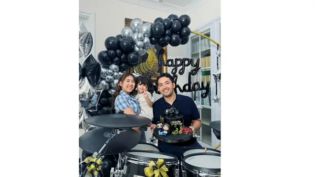 Momen Perayaan Ulang Tahun Suami Kiki Saputri, Beri Kado Istimew