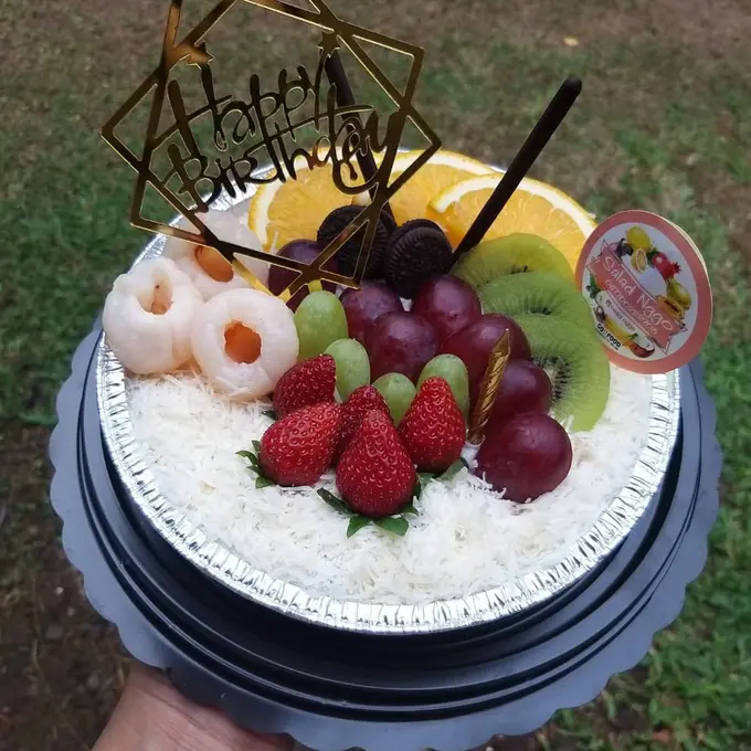 Perayaan Ulang Tahun Semakin Istimewa Berkat Berbagai Menu dari Salad Nggo dan Floo.Cake, Intip Dulu Yuk!