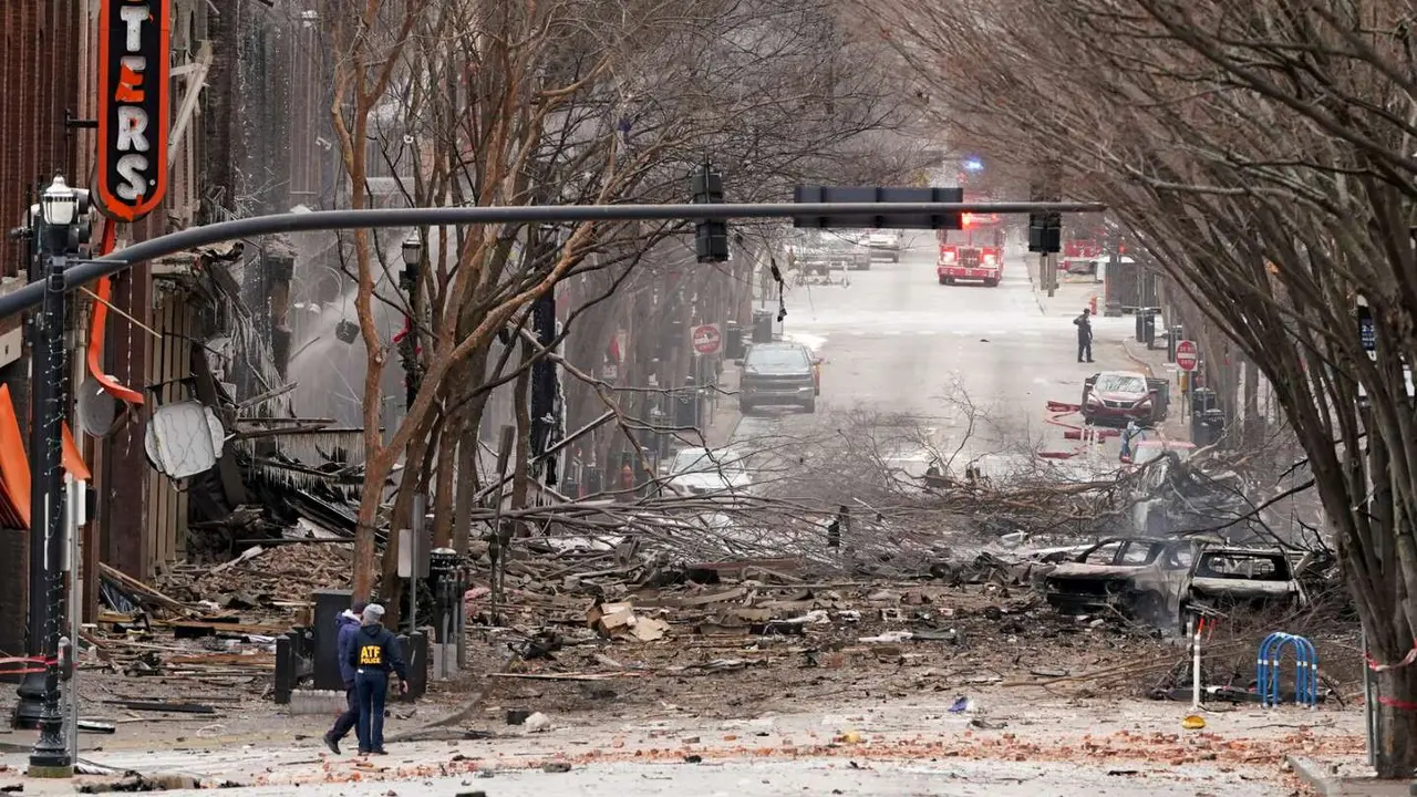 TKP ledakan di Nashvile, Tennessee, Amerika Serikat pada pagi Natal 25 Desember 2020 (Mark Humphrey / AP PHOTO)