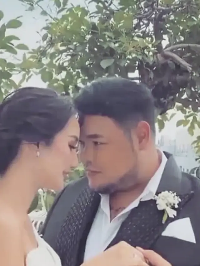 Segera Menikah, Ini 6 Potret Prewedding Ivan Gunawan dan Bella Aprilia