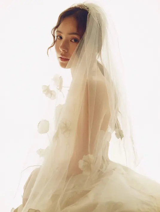 Seperti diketahui, Min Hyo Rin lahir di Daegu pada 5 Februari 1986. Saat ini, ia sudah berumur 32 tahun. (Foto: instagram.com/hyorin_min)