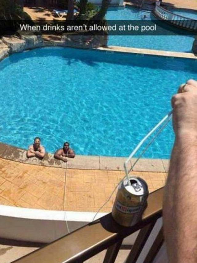 Bikin Geleng Kepala, 6 Cara Nyeleneh Orang Menikmati Minuman