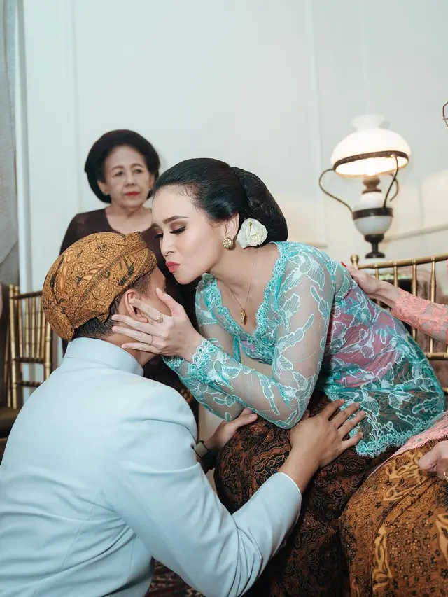 Didahului Menikah, Ini 7 Potret Ayushita di Acara Langkahan Sang Adik